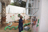 بالصور: سرقة مكيف الهواء من حضانة "زمير" في مدينة اللد 